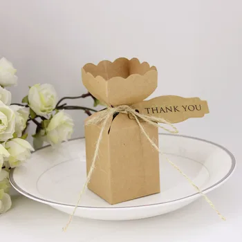 оптовая продажа 100 шт./лот 5 * 5 *12 см Крафт-бумага в форме цветка коробка конфет Картонная Еда Закуски конфеты Подарочная коробка для вечеринки упаковка с джутовым галстуком